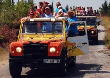 Jeep Safari Side