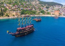 Big Kral Pirate Ship Side Boat Trip