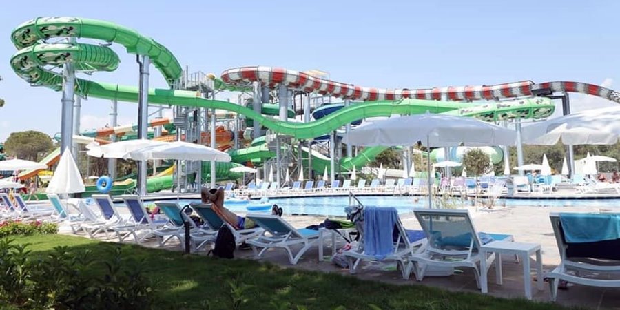 Side Aquajoy Aquapark